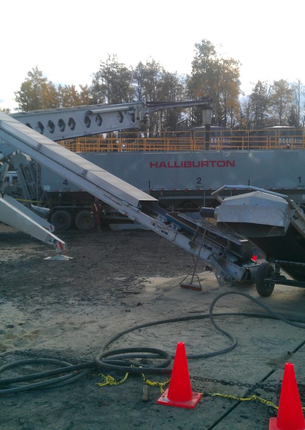 Telebelting Photos. Feeder belt and main boom set up.