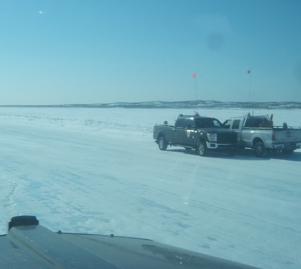 Ice Road Drivers. Ice road security monitors for speed and spacing